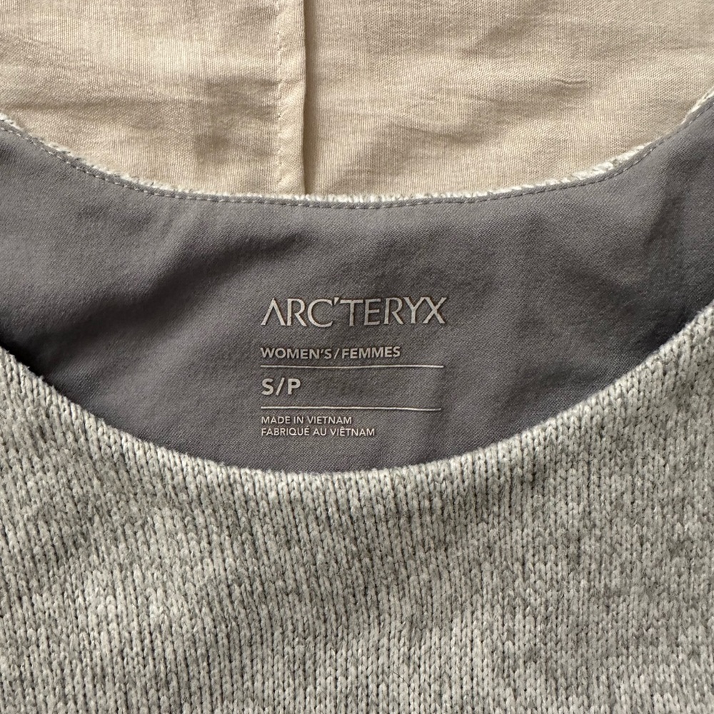 Arc’teryx covert women’s sweater - Picture 3 of 4